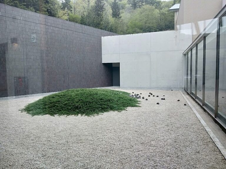 安芸高田市葬斎場 あじさい聖苑の写真