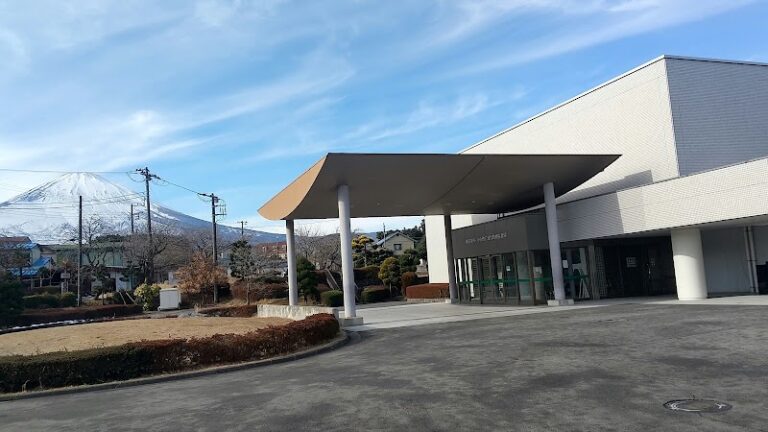 御殿場市・小山町広域行政組合斎場(玉穂斎場公苑)の写真