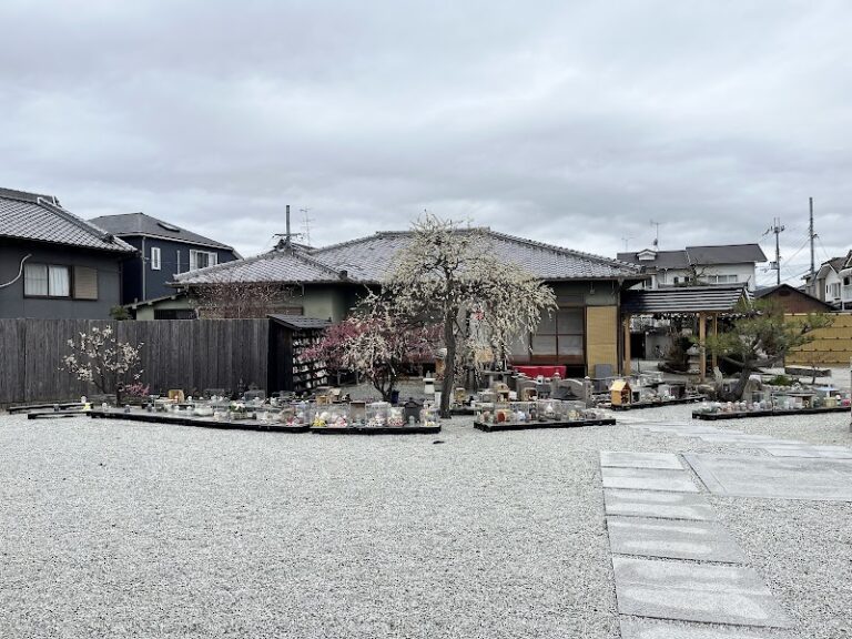 紫雲山 極楽寺の写真