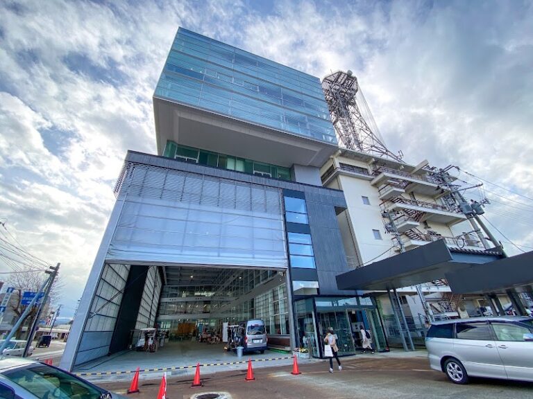新発田市役所の写真