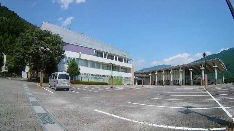 川根本町役場本庁舎の写真