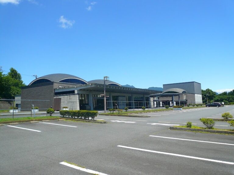渋川広域斎場 しらゆり聖苑の写真